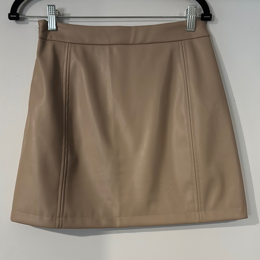 Elegant Tan Skirt